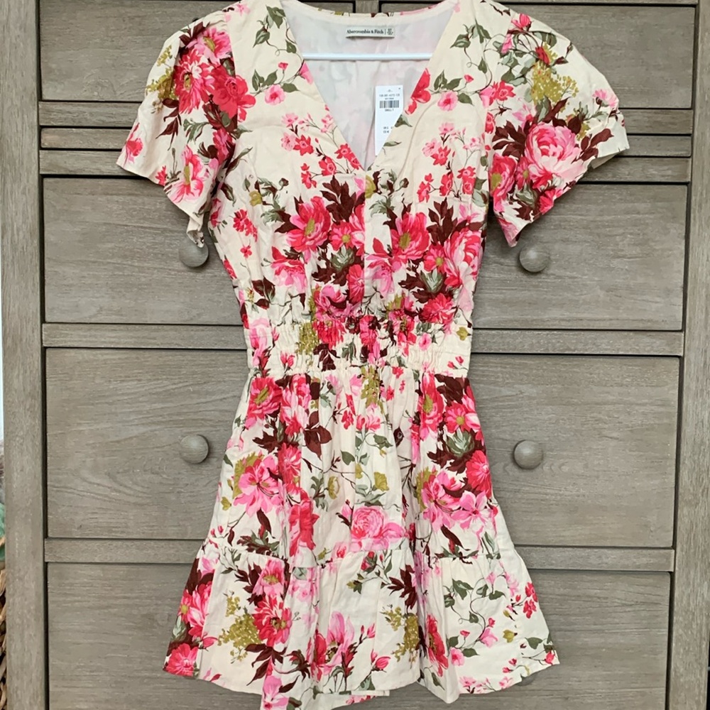 NWT Abercrombie & Fitch Smocked Waist Tiered Mini Dress